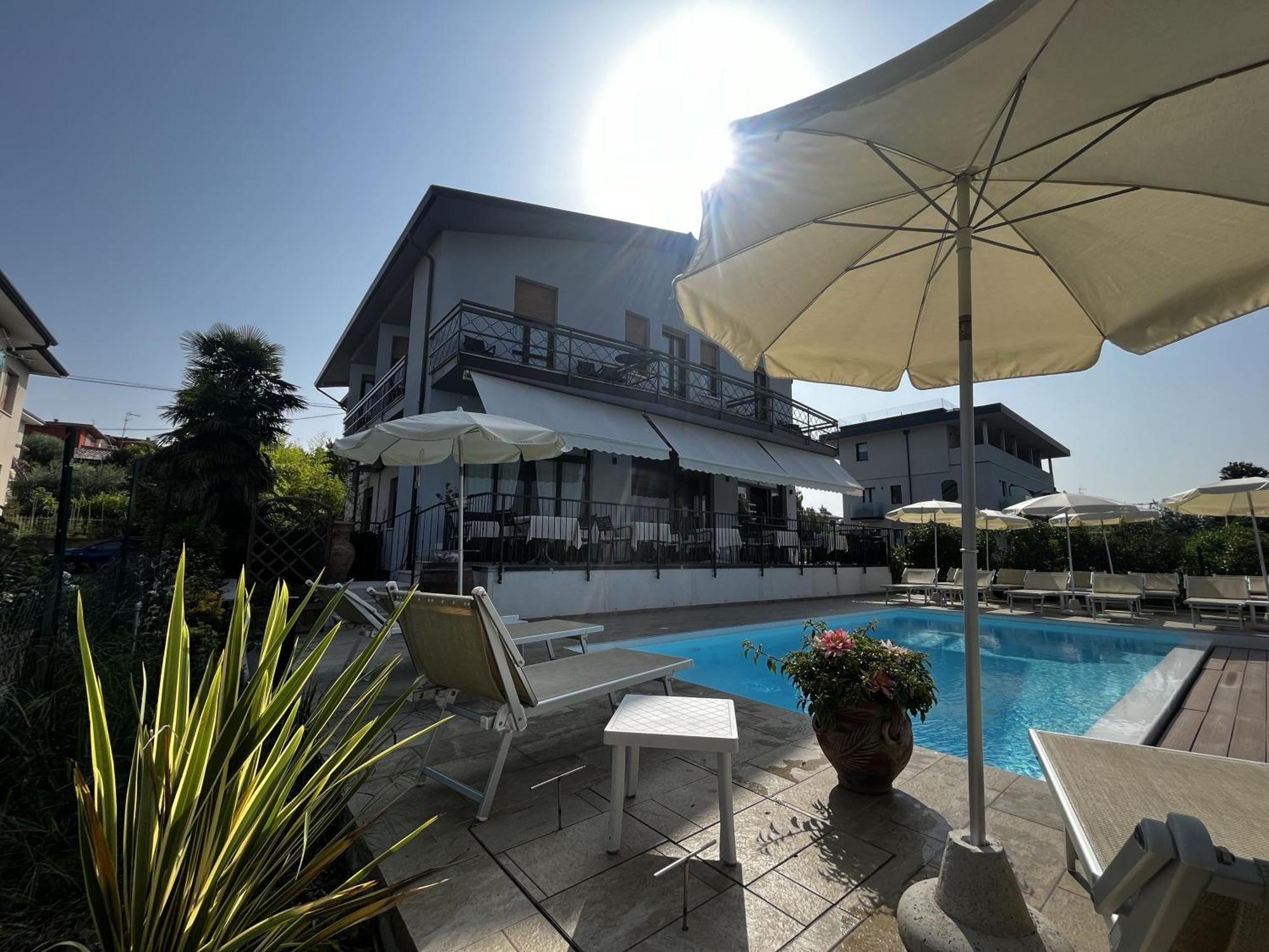 Hotel Renata Lazise Eksteriør billede