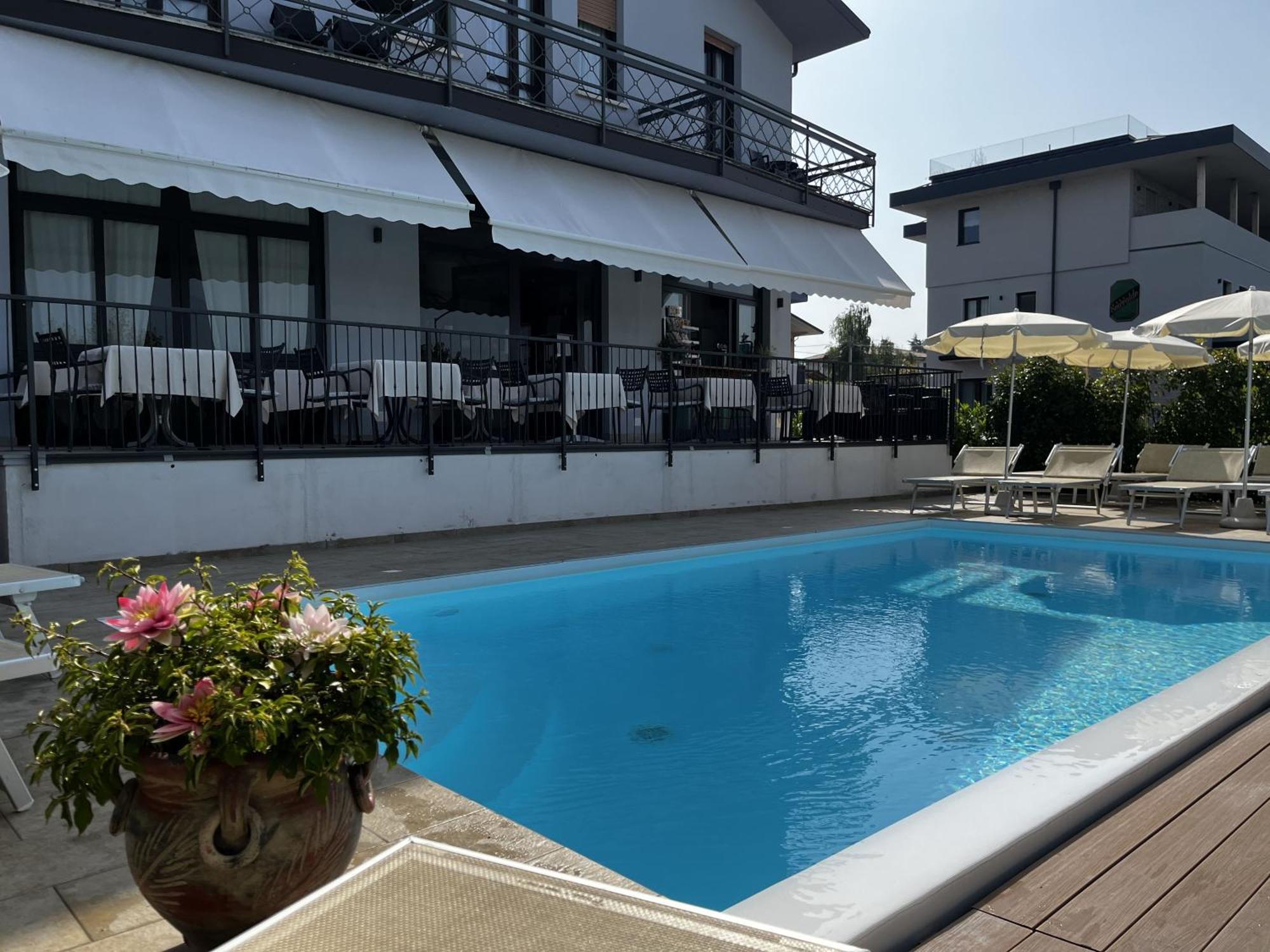 Hotel Renata Lazise Eksteriør billede